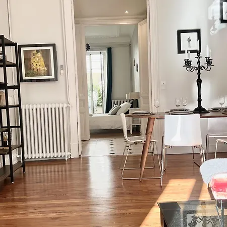 Apartament Superbe De 105 M2, Hyper Centre Avec Terrasse, Parking, A 5 Min De La Nicea