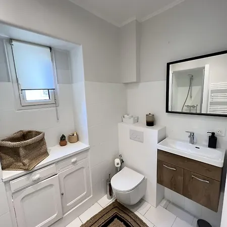 Apartament Superbe De 105 M2, Hyper Centre Avec Terrasse, Parking, A 5 Min De La