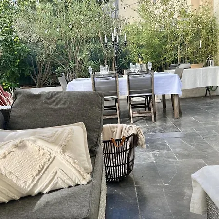 Appartamento Superbe De 105 M2, Hyper Centre Avec Terrasse, Parking, A 5 Min De La Nizza